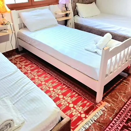 Villa Rexho *